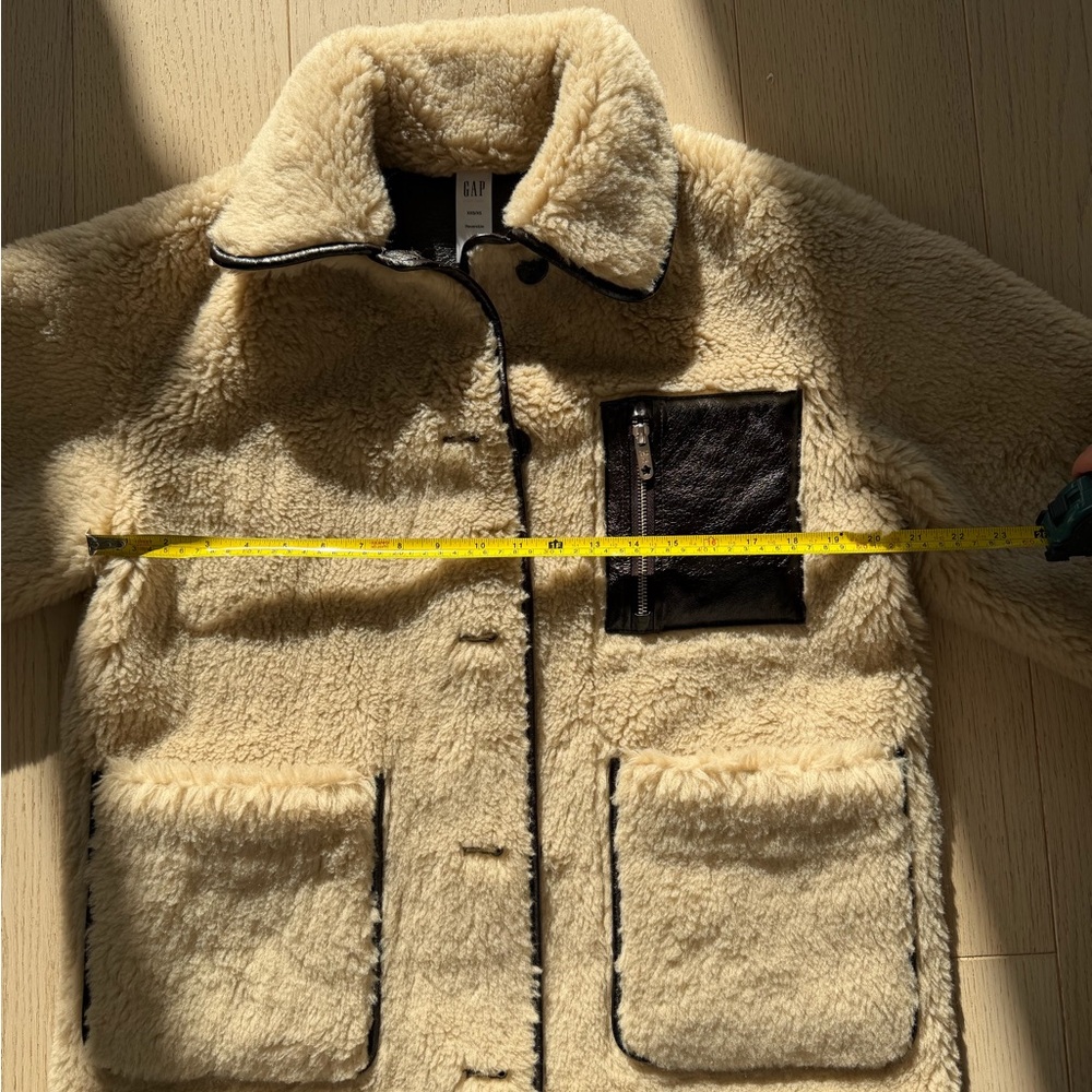 Gap × Sandy Liang Reversible Vegan Leather Sherpa Jacket - Picture 7 of 7